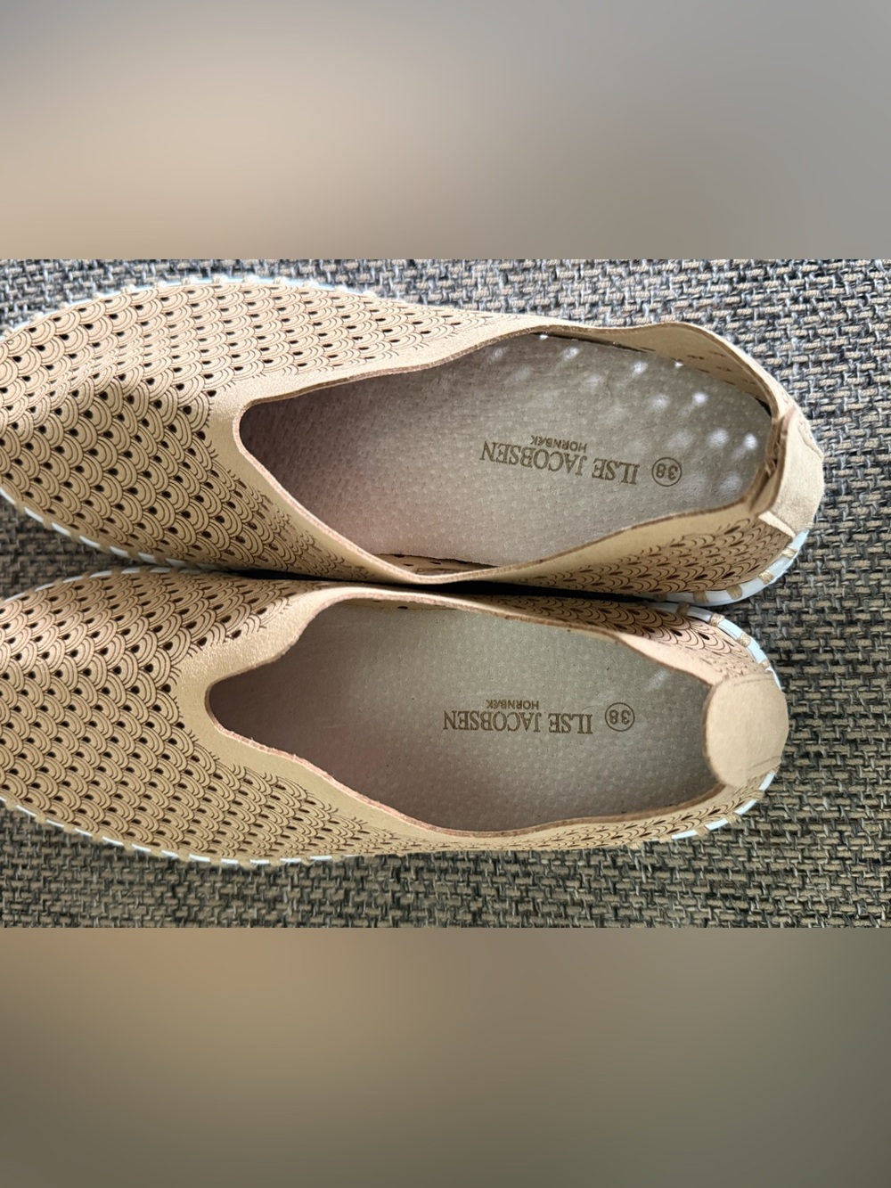 Isle Jacobsen Tulip Slip On Shoes Size 38 EUC - Picture 9 of 9